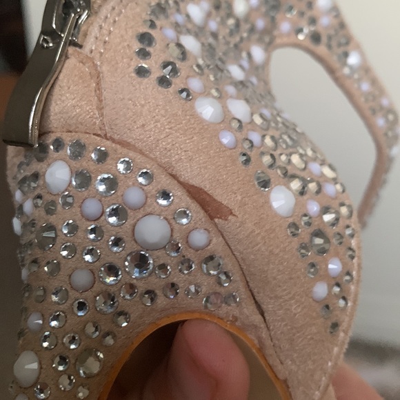 Rhinestones and fuzzy heels - Picture 5 of 5